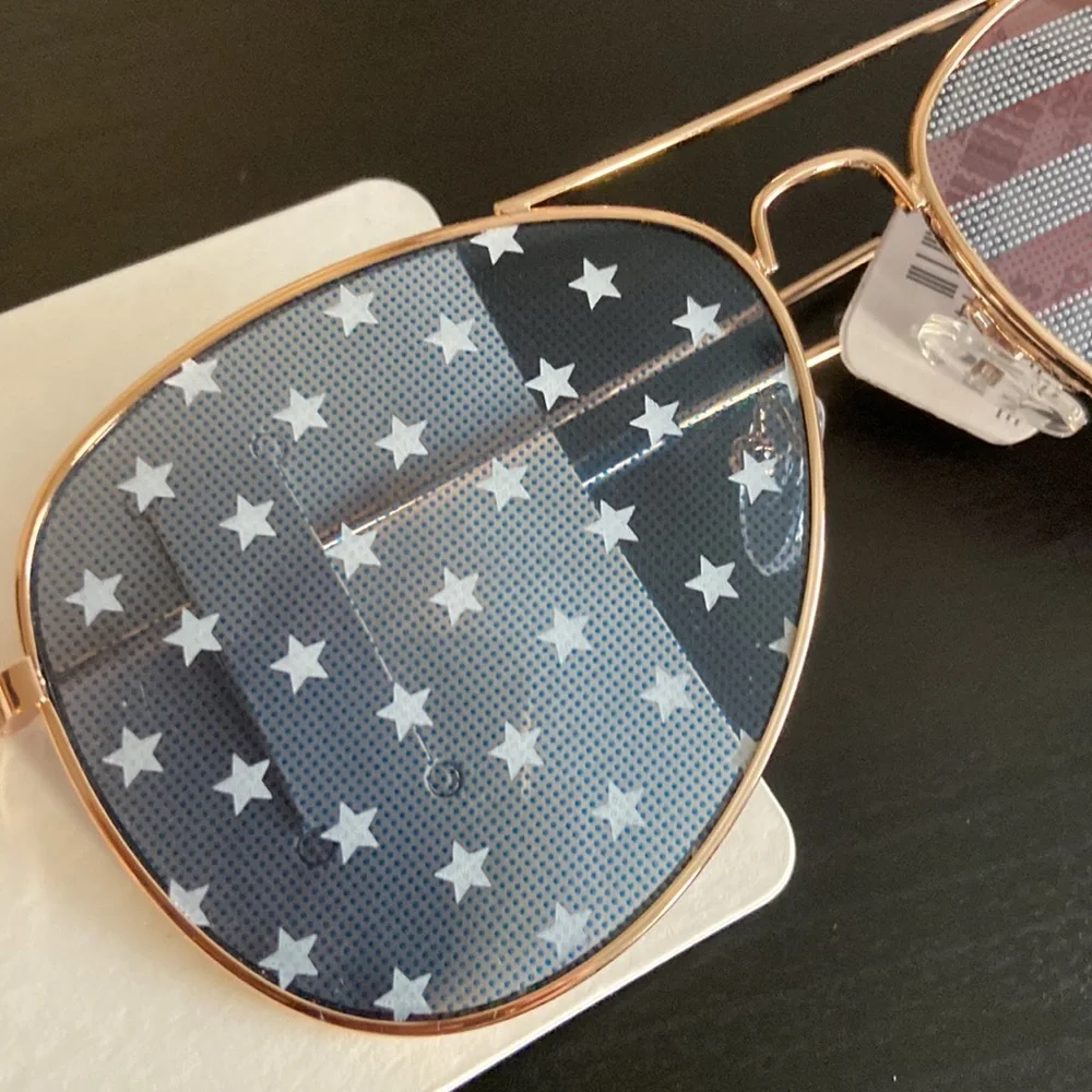 American πΊπΈ USA flag Aviatorβ€οΈπ Patriot sunglasses Stars and Stripes 4th July - Picture 2 of 9